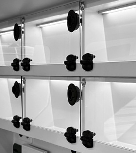 Seamless Lacquered Finish