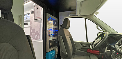 Connecting Door between Cabin and Patient Area